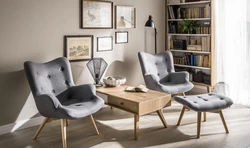 Photo of a chair and table in the bedroom