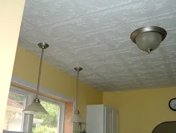 Потолок на кухню из плитки все фото