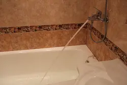 Кран в стене в ванной фото