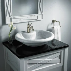 Modern bathroom sink design