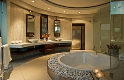 Round bathrooms in the interior photo