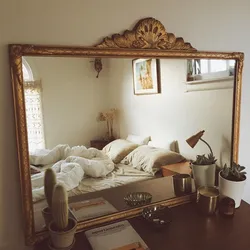 Зеркала напротив кровати в спальне фото