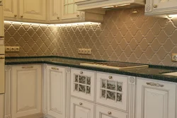 Tiles In A Classic Kitchen Design Photo