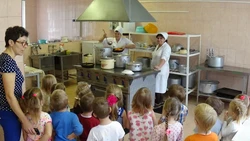 Photo of a kitchen in a kindergarten