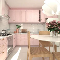 Пыльно розовая кухня в интерьере