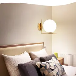 Светильники на стене в спальне в интерьере фото