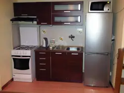 Расположение холодильника и плиты на кухне фото