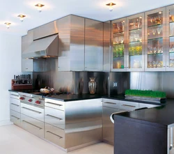Кухні з металічнымі фасадамі фота