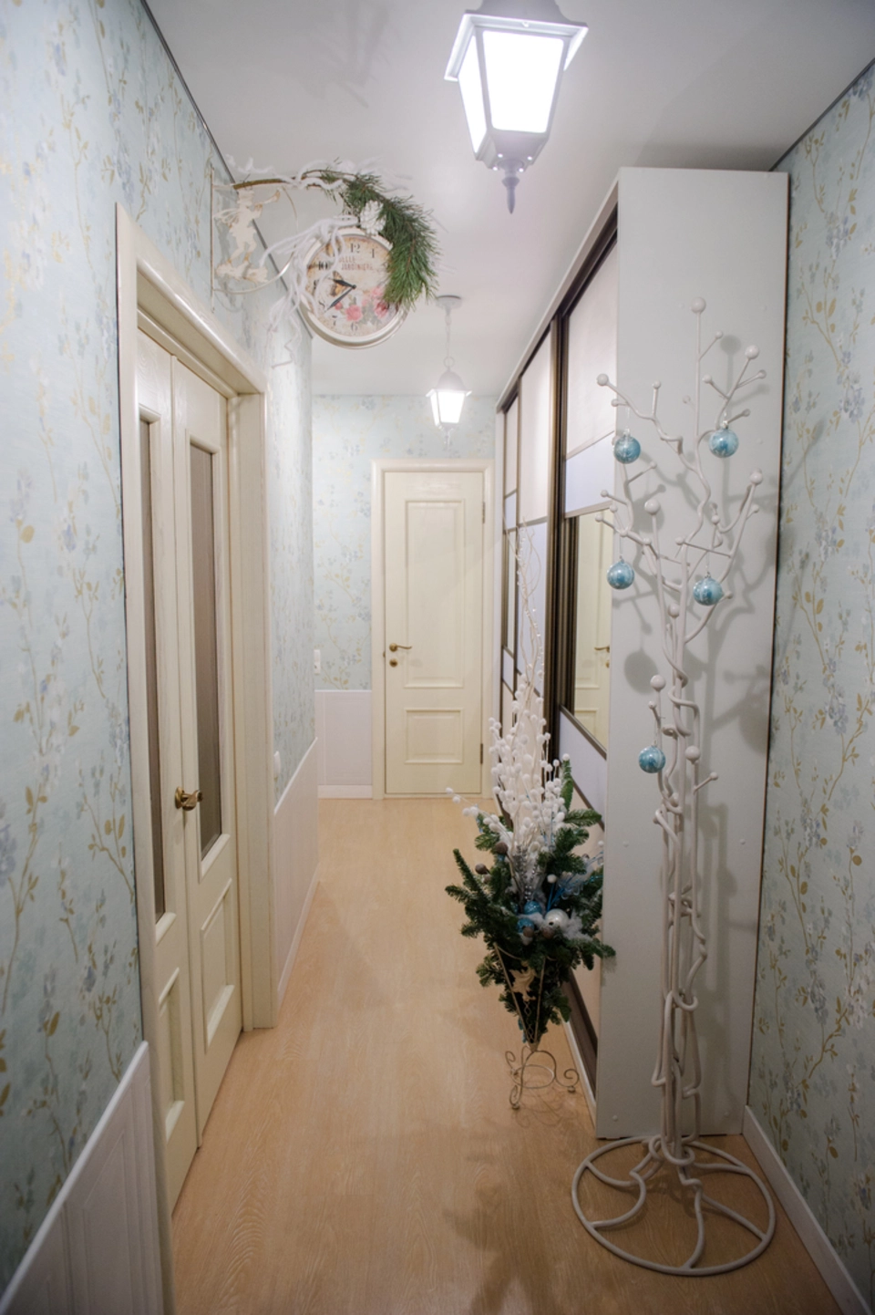 Узкий коридор в квартире
