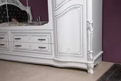 Кассандраның жатын бөлмесінің суреті