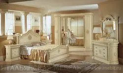 Grand Bedroom Photo