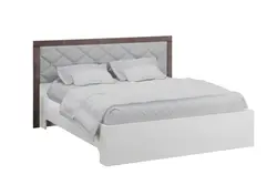 Madeleine's bedroom photo