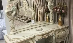 Ludovic bedroom photo