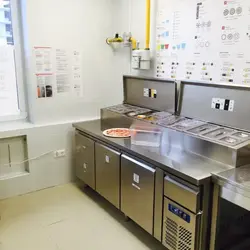 Акси ошхонаи пиццерия