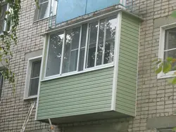 Лоджия сайдингінің фотосуреті