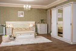Сильвияның жатын бөлмесінің суреті