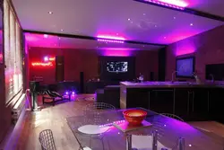 Neon oshxona fotosurati
