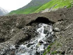 Кармадонскія ванны фота