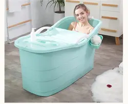 Plastic bathtub photo