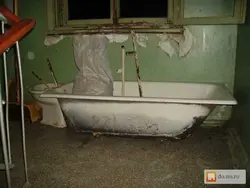 Сурати ваннаи зангзада