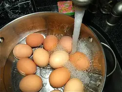 Акс Тухми Ванна