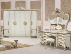 Opera bedroom photo
