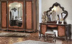 Дәліздегі раушанның фотосы