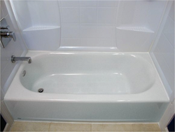 Deep Bathtub Photo