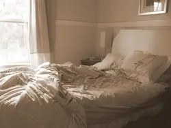 Спальня утро фото