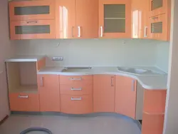 Apricot-colored kitchen photo
