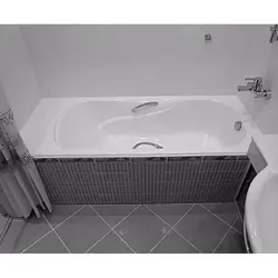 Фота ванны з ручкамі