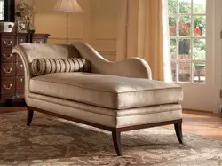 Qonaq otağındakı divan şəkli