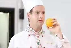 Луидің ас үйдегі суреті