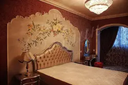 Барельеф в спальне фото
