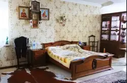 Icons in the bedroom photo