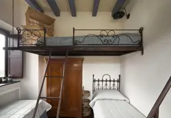 Хоб дар сурати mezzanine