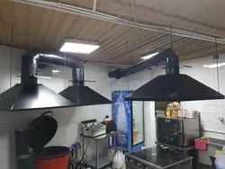 Mətbəx fotoşəkildə çətirlər