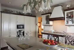 Ас үй фотосындағы қолшатырлар