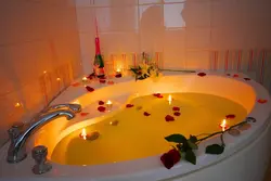 Hamam romantik şamlar fotoşəkili
