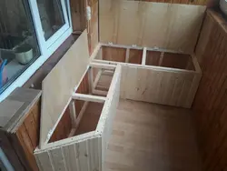 Қуттии оид ба акс лоджия