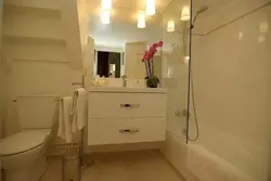 Nərdivan fotoşəkili olan hamam