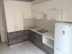 White chipboard kitchen photo