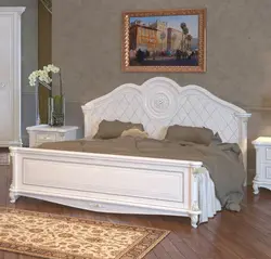 Мэри жатын бөлмесінің жиһазының фотосы