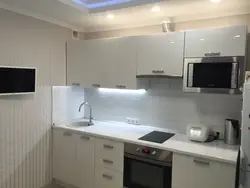 Микроволновка дар поён дар акс ошхона