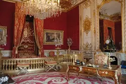 Спальня людовика 14 фото