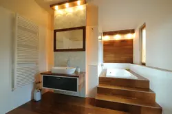 Bathtub With Step Photo