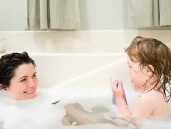 Семейные фото в ванной