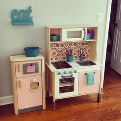 Акси Ошхонаи Кӯдаконаи IKEA