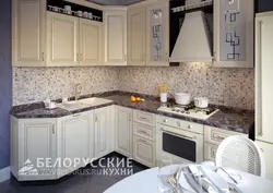 Кухня со скошенным углом фото
