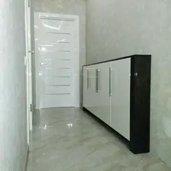 Дәлізге арналған жәшіктердің тар фотосуреті